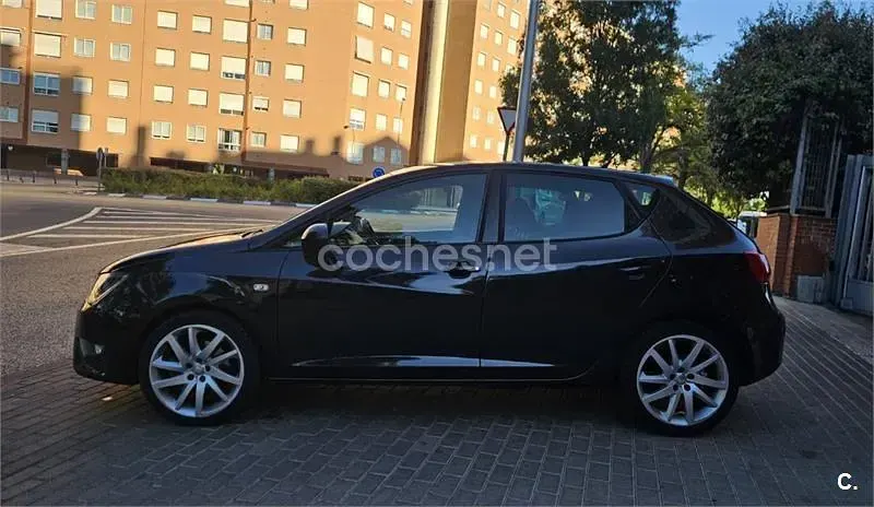 Usado Seat Ibiza FR 105 CV (77 kW) 2014 Negro Berlina