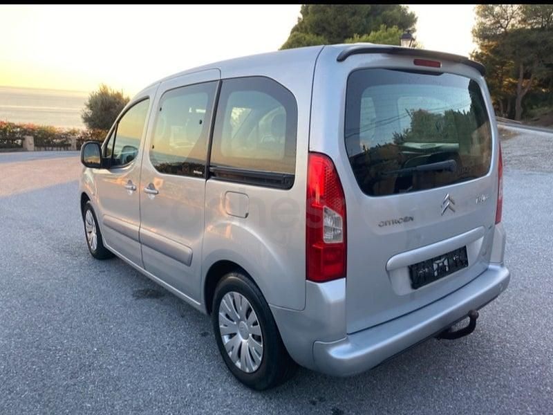 Usado Citroën Berlingo 112 CV (82 kW) 2012 Gris / plata Monovolumen