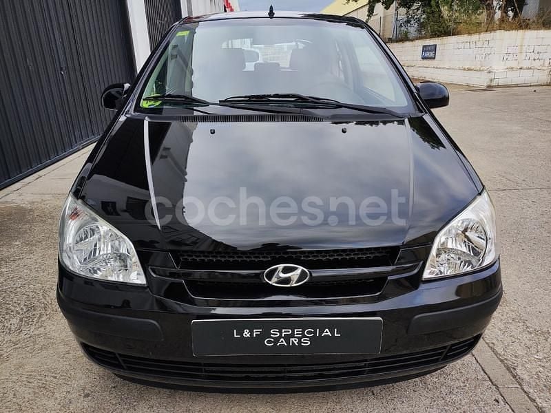 Usado Hyundai Getz 82 CV (60 kW) 2004 Negro Utilitario