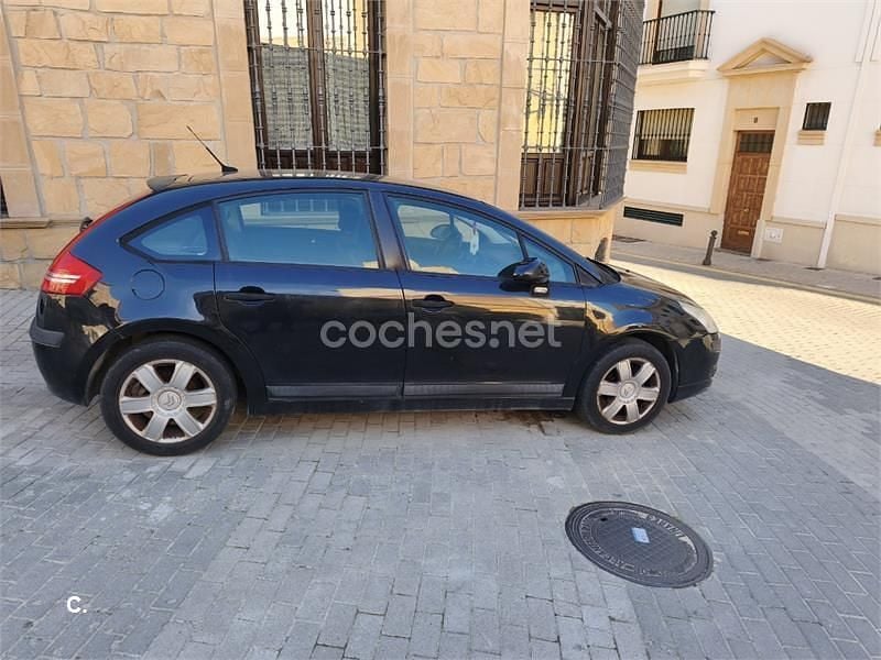 Usado Citroën C4 110 CV (80 kW) 2007 Negro Berlina