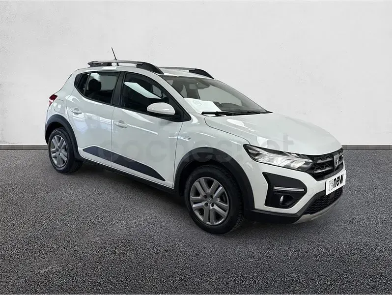 Usado Dacia Sandero Comfort 91 CV (66 kW) 2022 Blanco Berlina