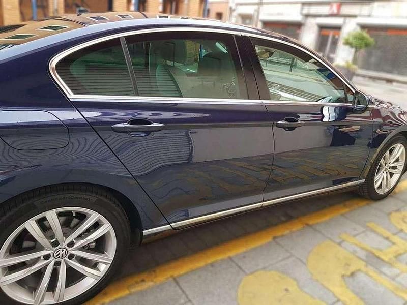 Usado VW Passat Sport 150 CV (110 kW) 2015 Azul Berlina