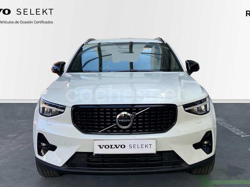 Nuevo Volvo XC40 Plus 163 CV (119 kW) 2025 Blanco SUV