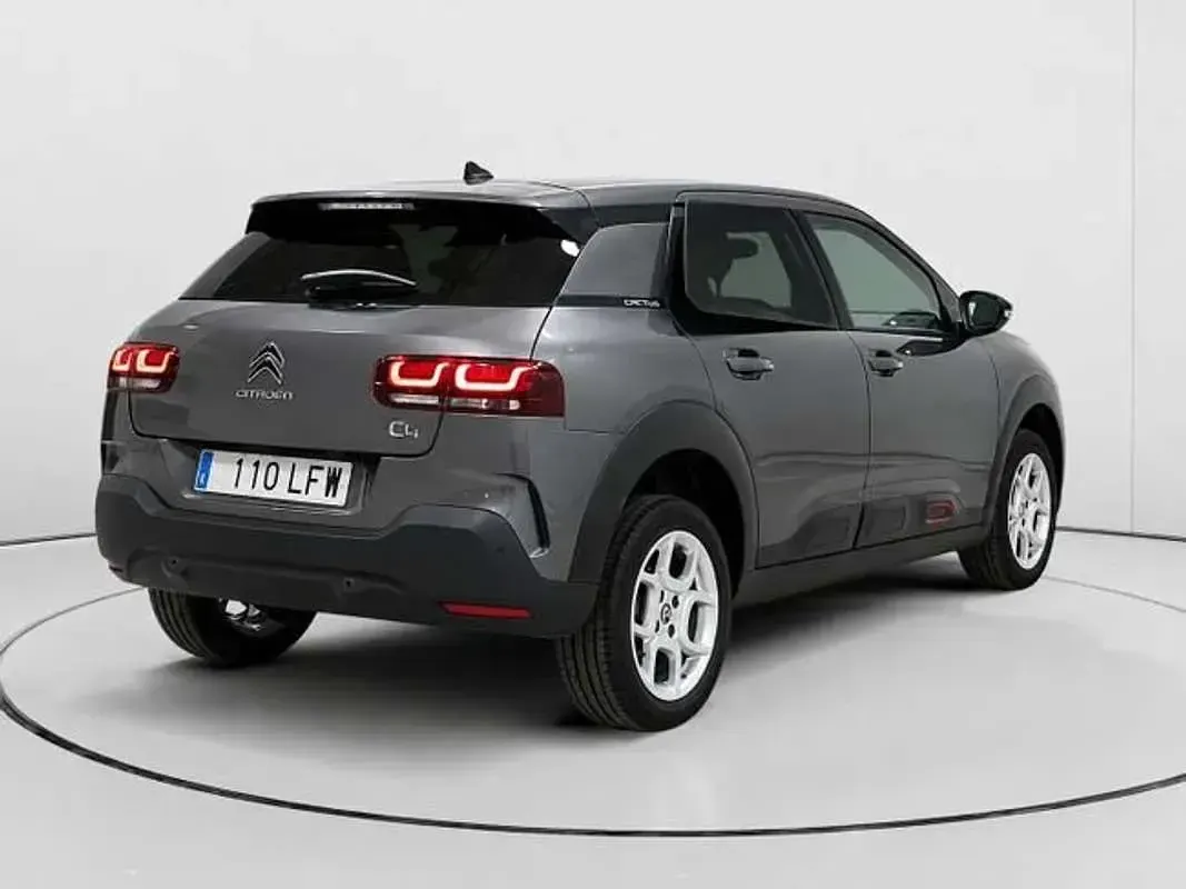 Usado Citroën C4 Cactus Shine 120 CV (88 kW) 2020 Gris Utilitario