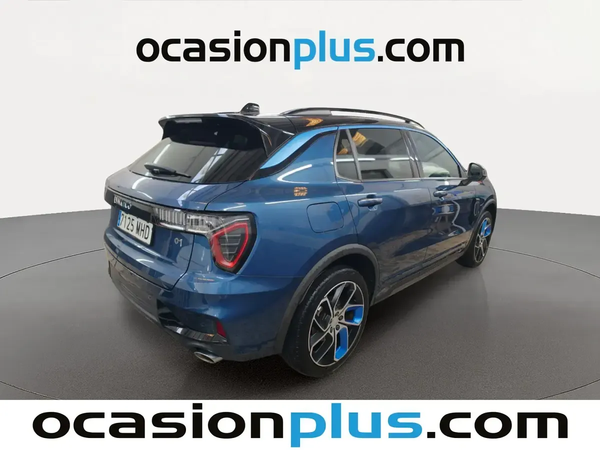 Usado Lynk & Co 01 261 CV (191 kW) 2023 Negro SUV