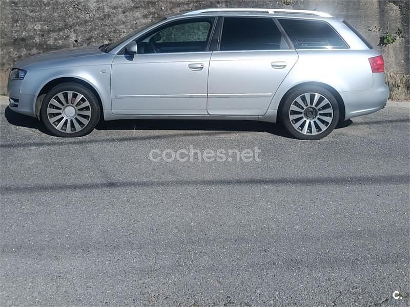 Usado Audi A4 140 CV (102 kW) 2007 Gris / plata Familiar