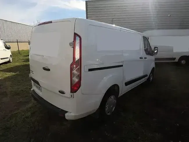 Usado Ford Transit Custom Trend 130 CV (95 kW) 2022 Blanco Monovolumen