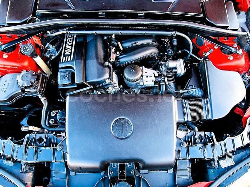 Usado BMW 118 143 CV (105 kW) 2006 Rojo Utilitario