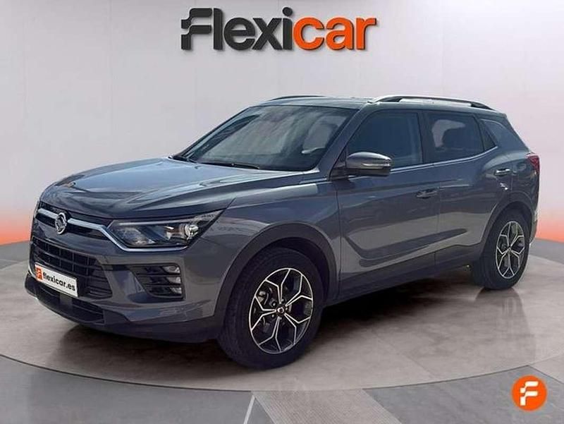 Usado Ssangyong (KGM) Korando Limited 149 CV (109 kW) 2019 Gris SUV