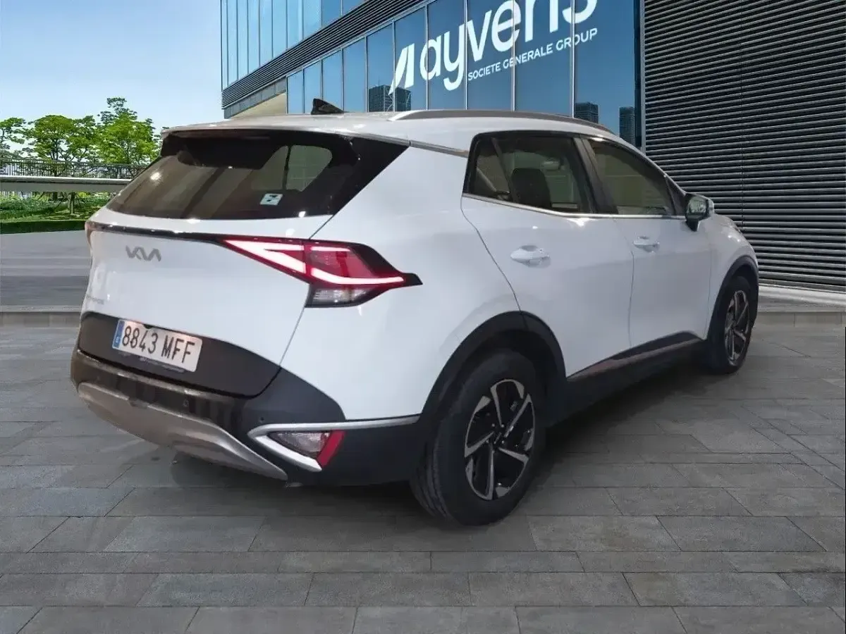 Usado Kia Sportage 136 CV (100 kW) 2023 Blanco SUV