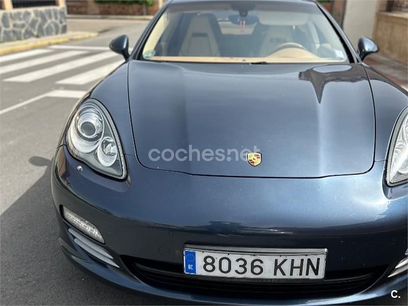 Usado Porsche Panamera 400 CV (294 kW) 2011 Azul Utilitario