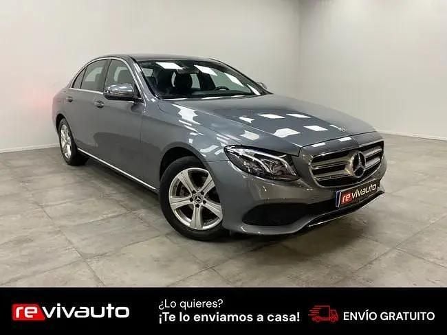 Käytetty Mercedes E200 150 HP (110 kW) 2017 Harmaa Sedan