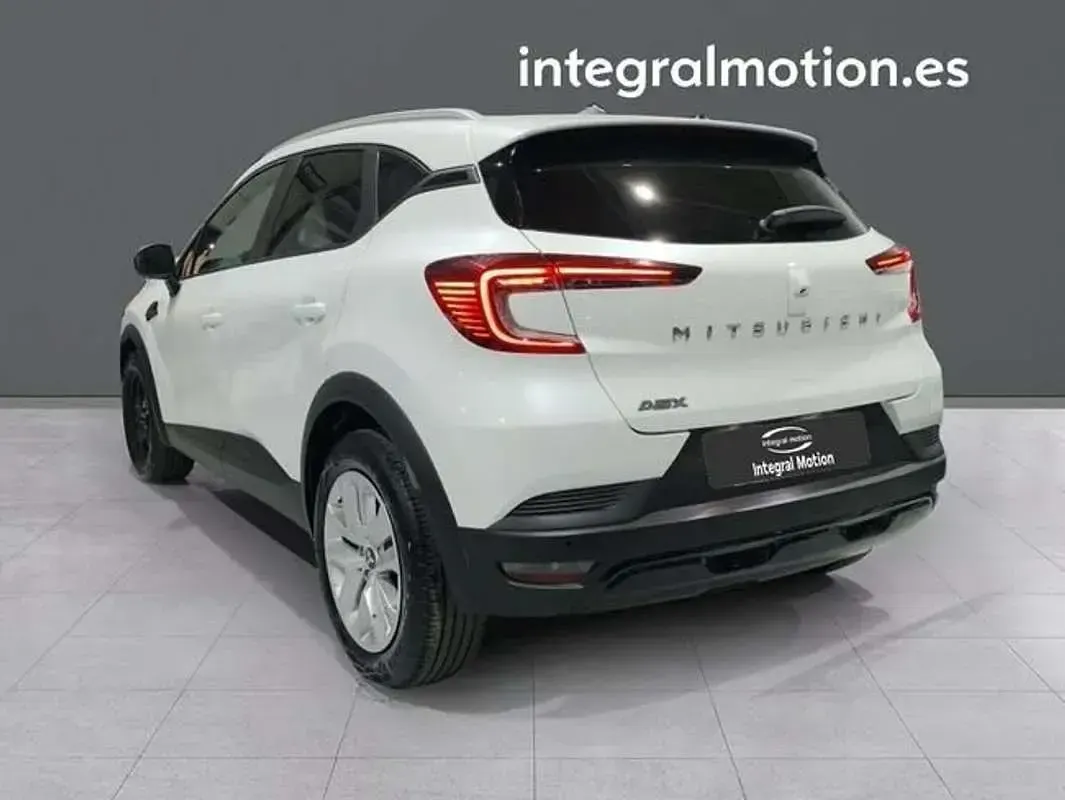Usado Mitsubishi ASX Motion 140 CV (102 kW) 2024 Blanco SUV