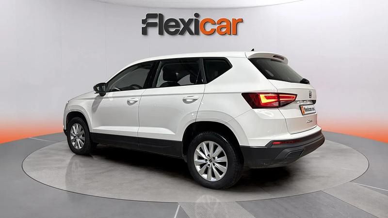 Begagnad Seat Ateca Reference 110 HK (80 kW) 2023 Vit SUV