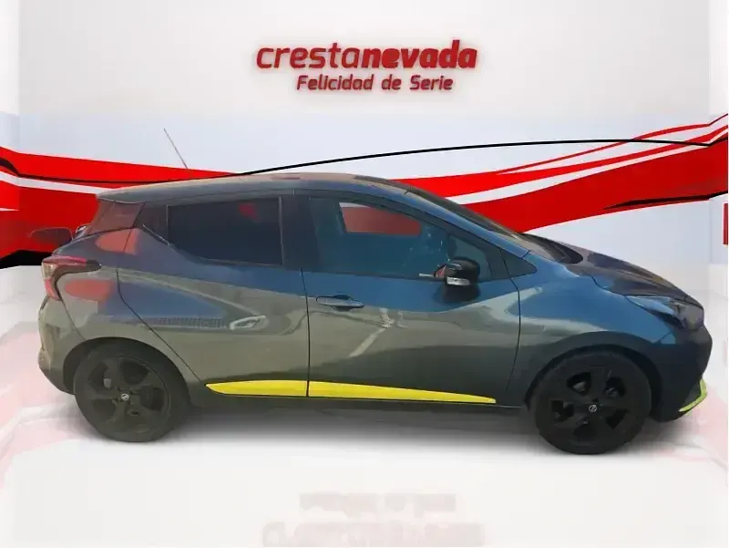 Usado Nissan Micra 92 CV (67 kW) 2022 Gris Utilitario