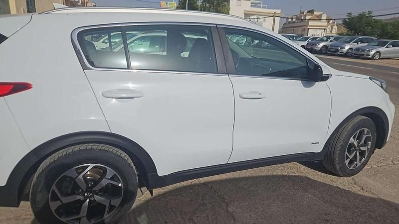 Usado Kia Sportage 136 CV (100 kW) 2020 Blanco SUV