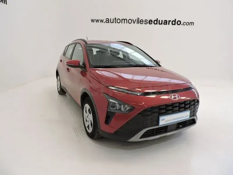 Usado Hyundai Bayon 84 CV (61 kW) 2023 Granate SUV