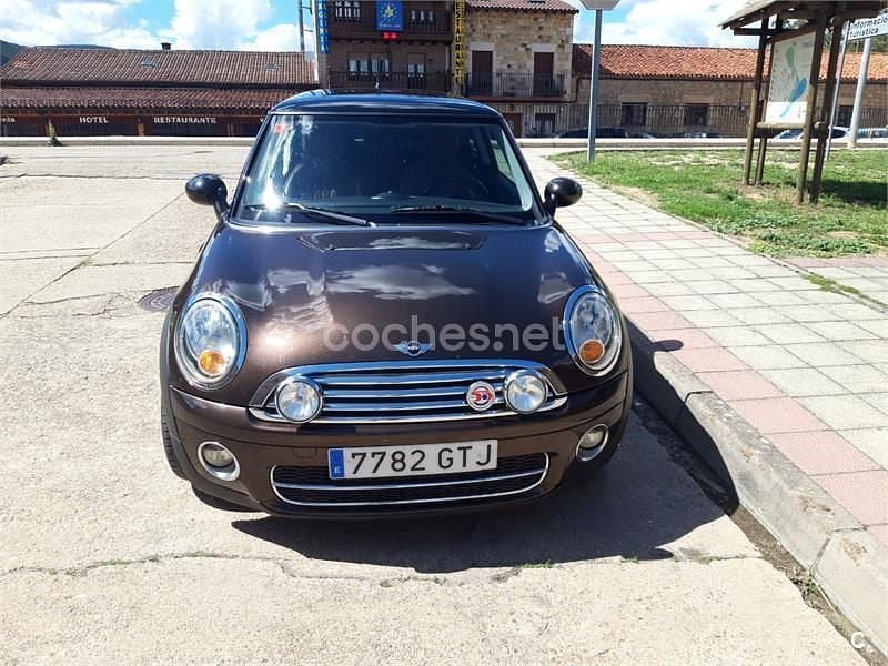 Käytetty Mini Cooper D 110 HP (80 kW) 2010 Ruskea Viistoperä