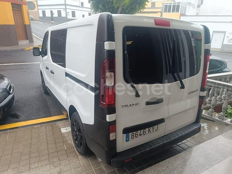 Usado Renault Trafic LIMITED 120 CV (88 kW) 2019 Blanco Monovolumen