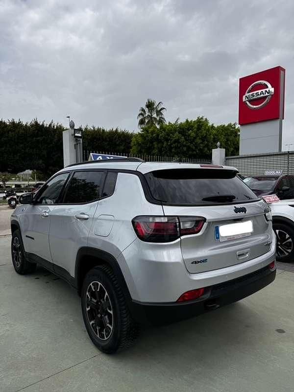 Usado Jeep Compass Trailhawk 241 CV (177 kW) 2022 Gris SUV