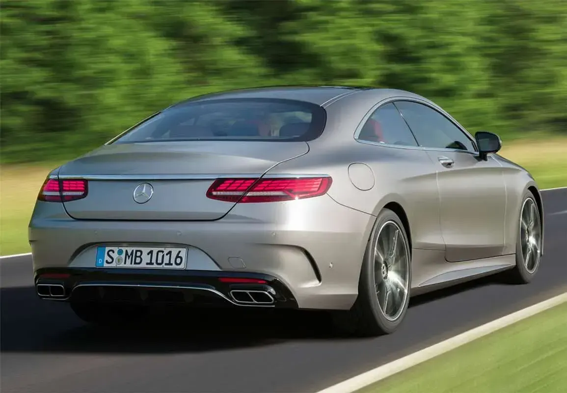 Usado Mercedes S560 469 CV (344 kW) 2019 Blanco Coupe