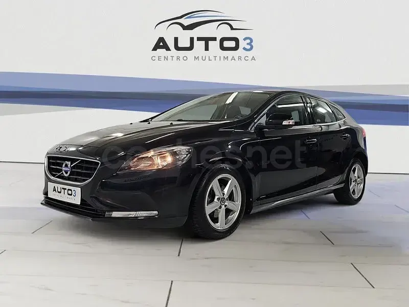 Usado Volvo V40 Kinetic 115 CV (84 kW) 2014 Negro Berlina
