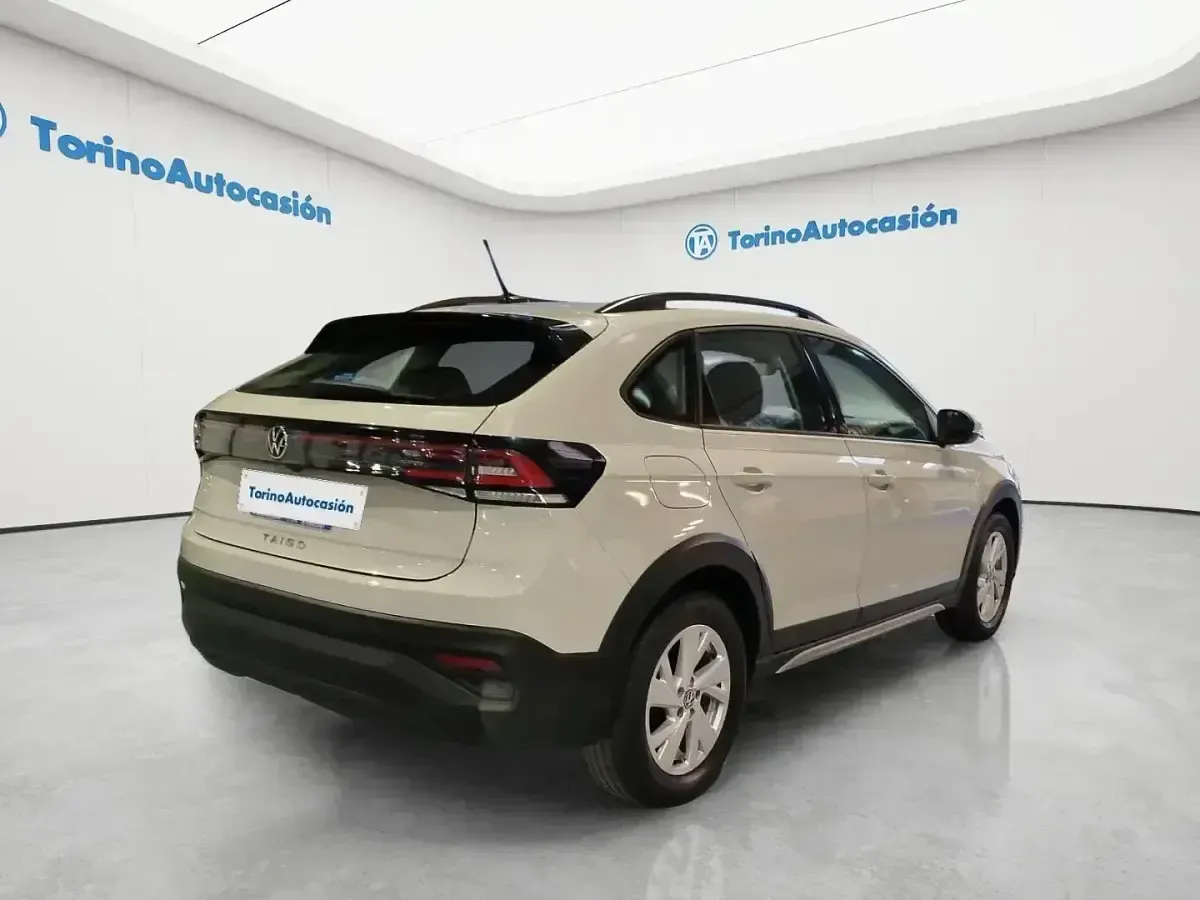 Usado VW Taigo Life 110 CV (80 kW) 2022 Beige SUV