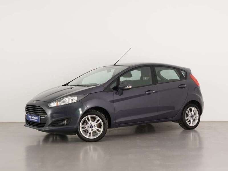 Gris Usado 2015 Ford Fiesta Trend Utilitario | 8500 € (Un poco caro) - Imagen 1/4