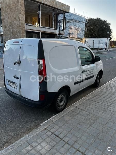 Usado Renault Kangoo 105 CV (77 kW) 2010 Blanco Monovolumen