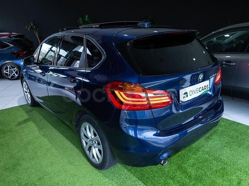 Usado BMW 225 Active Tourer iPerformance 220 CV (161 kW) 2021 Azul Monovolumen
