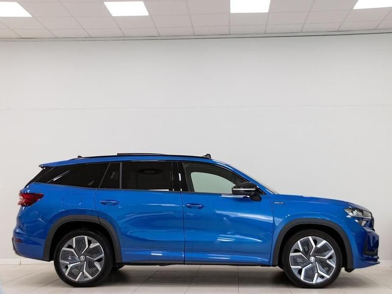 Usado Skoda Kodiaq SportLine 204 CV (150 kW) 2024 Azul SUV