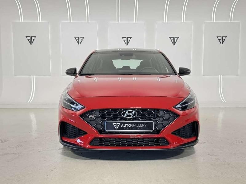 Usado Hyundai i30 250 CV (183 kW) 2023 Rojo Utilitario