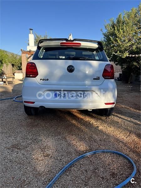 Usado VW Polo Sportline 90 CV (66 kW) 2014 Blanco Berlina