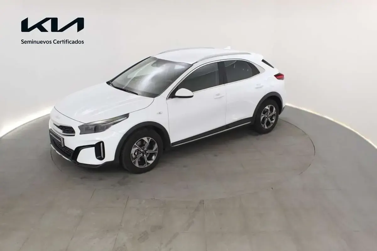 Usado Kia XCeed 101 CV (74 kW) 2025 Blanco SUV