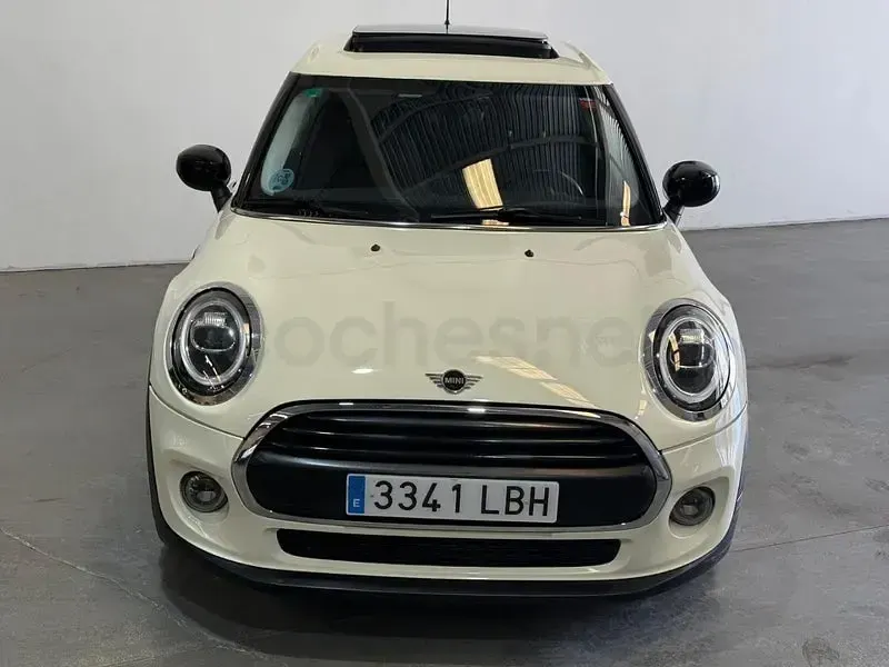 Usado Mini ONE 102 CV (75 kW) 2019 Beige Utilitario