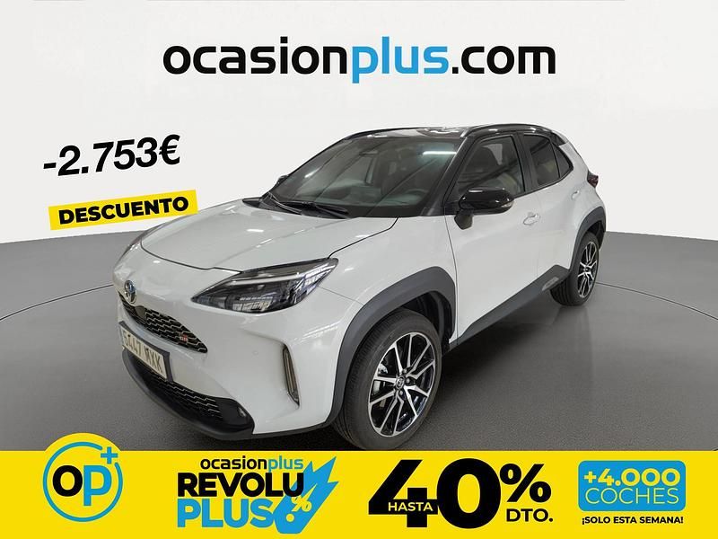 Usado Toyota Yaris Cross Sport 130 CV (95 kW) 2024 Gris SUV