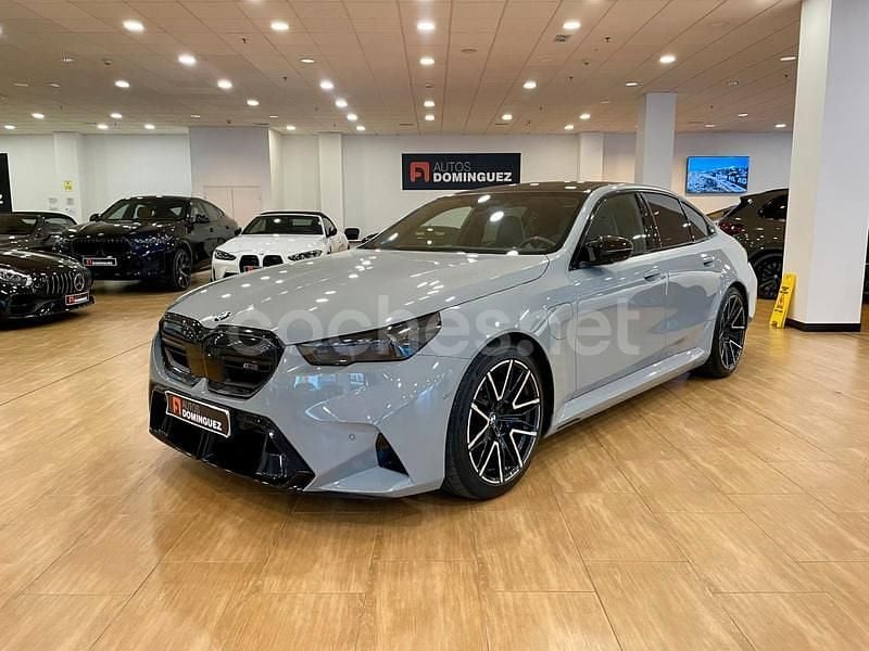 Gris / plata Usado 2025 BMW M5 Comfort Edition Berlina | 118.900 € - Imagen 1/4