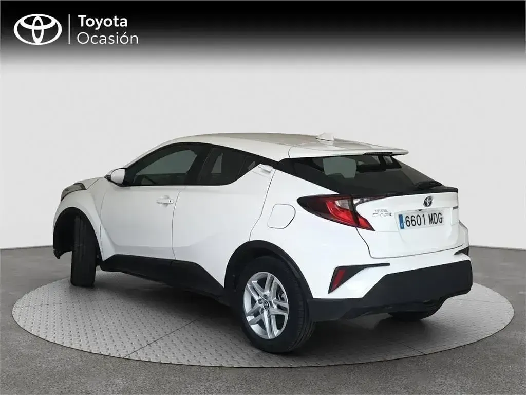 Usado Toyota C-HR Active 122 CV (89 kW) 2023 Blanco SUV