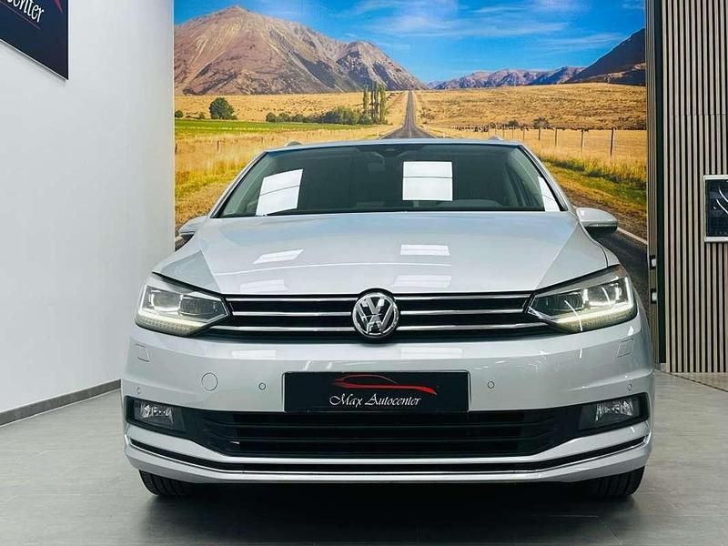 Usado VW Touran Sport 190 CV (139 kW) 2018 Plateado Monovolumen