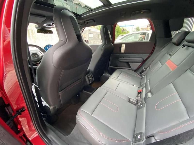 Usado Mini John Cooper Works 218 CV (160 kW) 2025 Rojo Utilitario