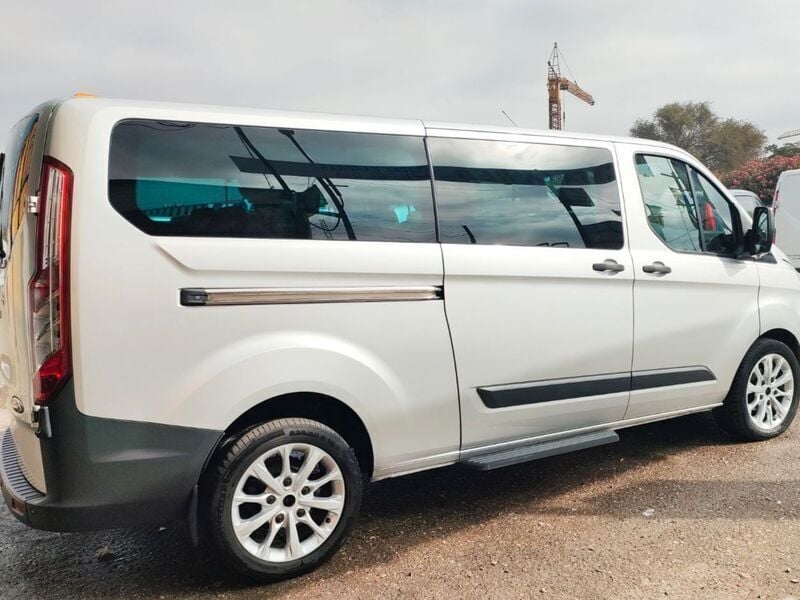 Usado Ford Transit Custom Ambiente 130 CV (95 kW) 2017 Gris Familiar