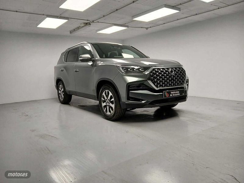 Gris Nuevo 2025 Ssangyong (KGM) Rexton SUV | 46.900 € - Imagen 1/4