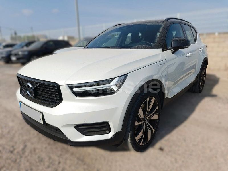 Blanco Usado 2021 Volvo XC40 R-Design SUV | 28.900 € (Buen precio) - Imagen 1/4