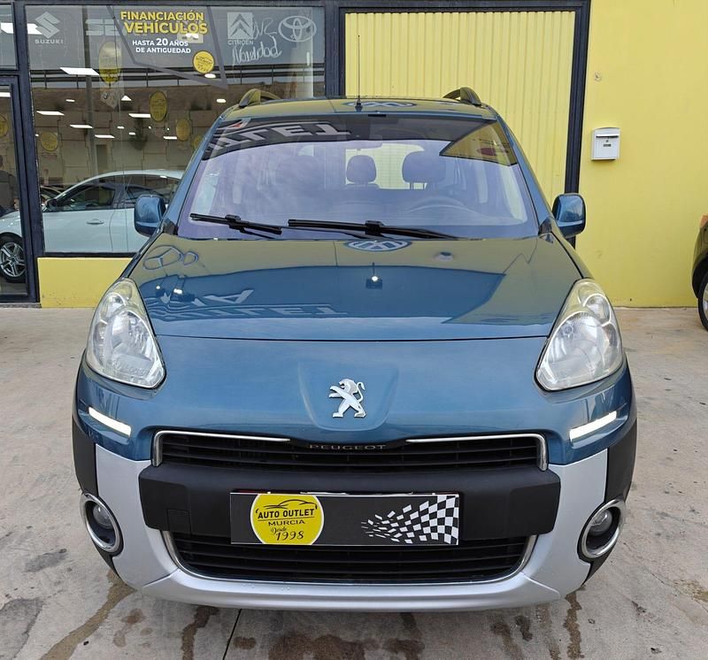 Usado Peugeot Partner Tepee Style 92 CV (67 kW) 2014 Azul Monovolumen