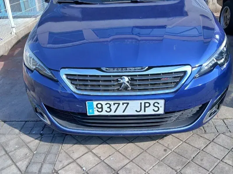 Usado Peugeot 308 GT-line 130 CV (95 kW) 2017 Azul Berlina
