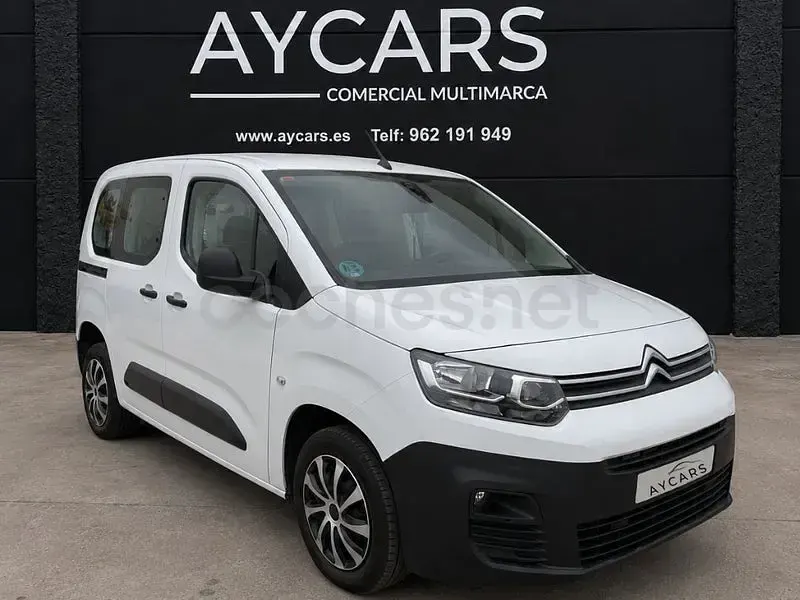 Usado Citroën Berlingo Live 102 CV (75 kW) 2021 Blanco Monovolumen