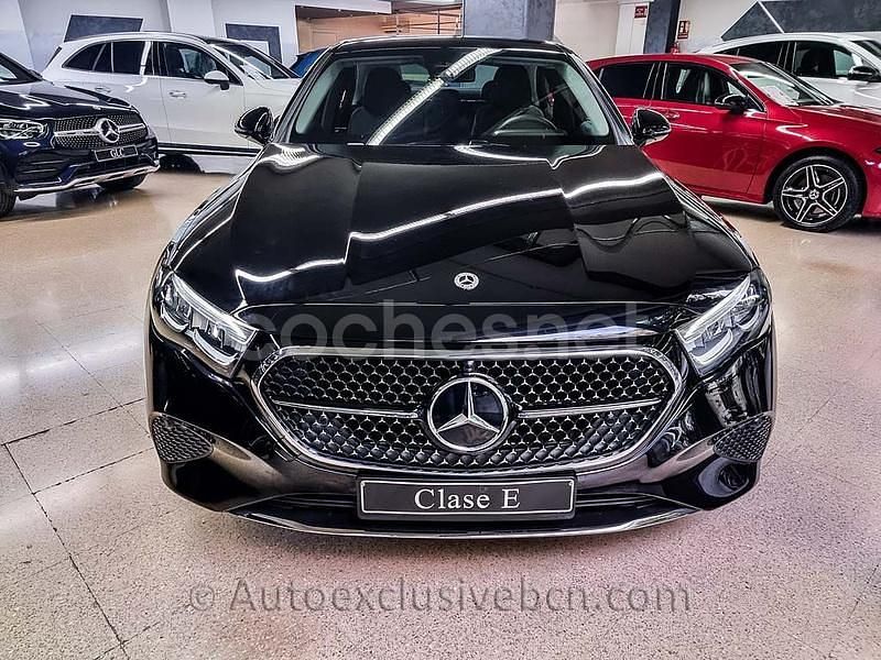 Negro Usado 2024 Mercedes E300 Berlina | 58.500 € (Precio justo) - Imagen 1/4