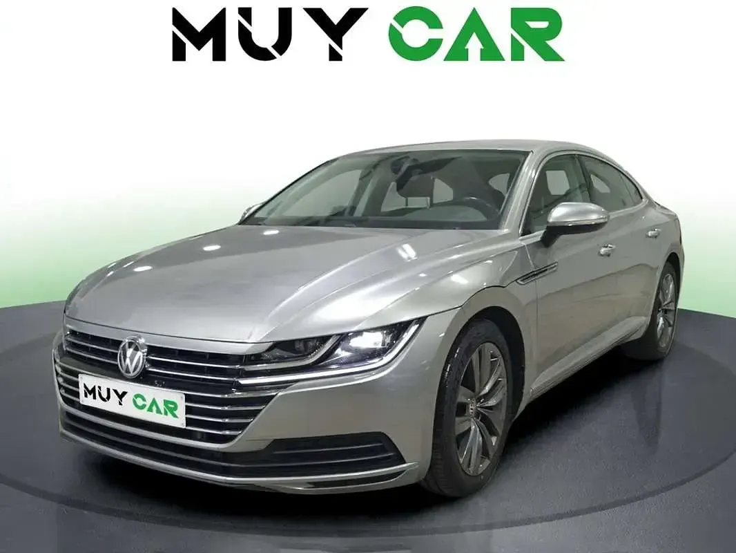 Usado VW Arteon 150 CV (110 kW) 2019 Gris Utilitario
