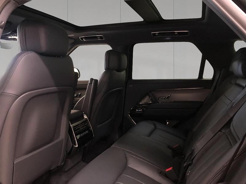Uusi Land Rover Range Rover Sport SE Dynamic 300 HP (220 kW) 2025 Harmaa Katumaasturi