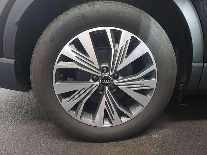 Usado Audi Q4 e-tron 208 kW (283 CV) 2024 Negro SUV